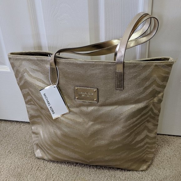 ***SOLD***Michael Kors Metallic Gold Tote Bag NWT - Picture 3 of 8